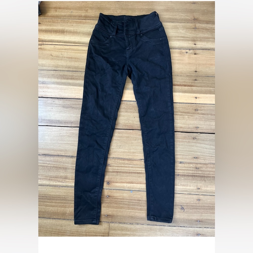 Wallflower Jeggings